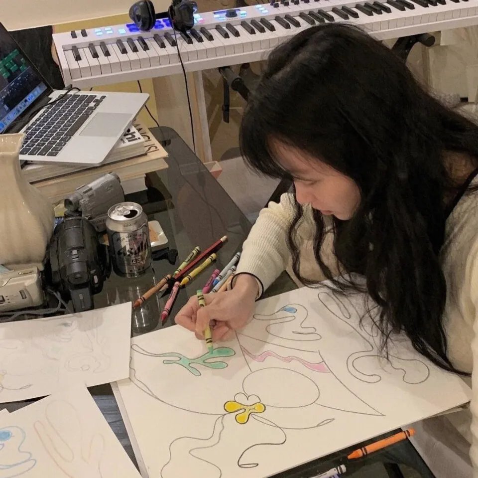 灵媒侦探城塚翡翠